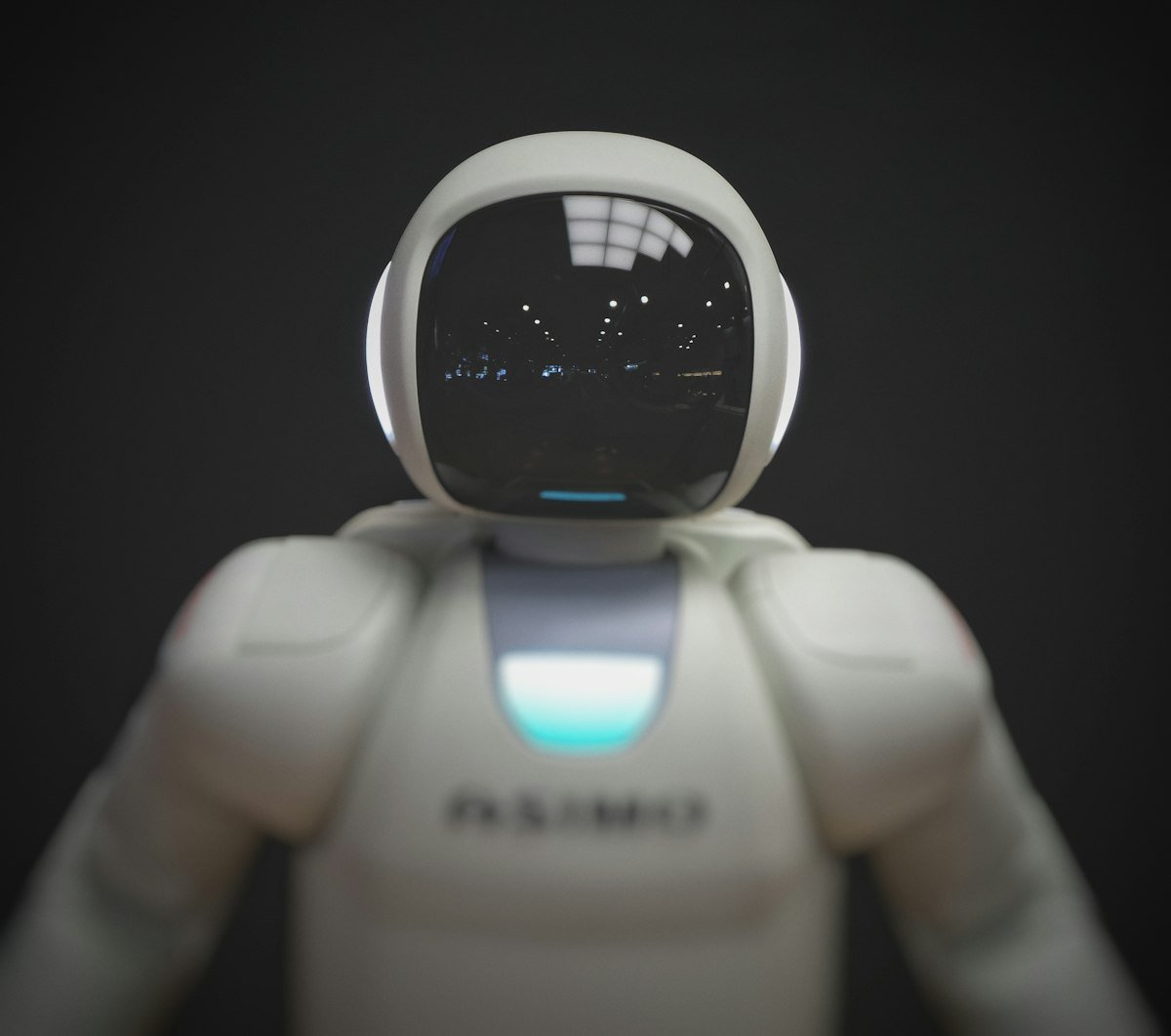 Collaborative Robots Handle Welding and Part Placement With Precision